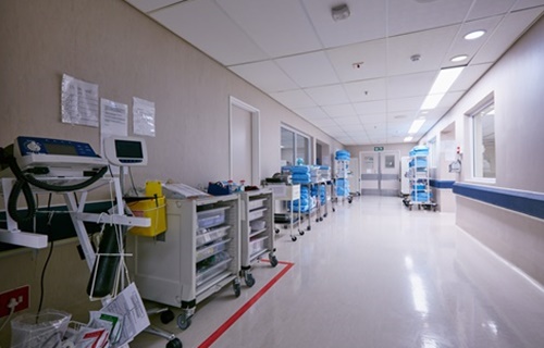 Asbestos in Healthcare Facilities: What Are the Risks?